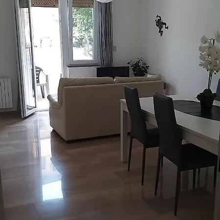 Casa Luna Монтесильвано
